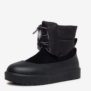 UGG Classic Maxi Toggle / Woman’s US9/ NWOT